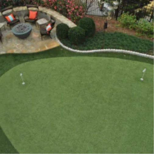 Synthetic Turf vs. Real Grass: Which Makes the Best Putting Green in Toronto?