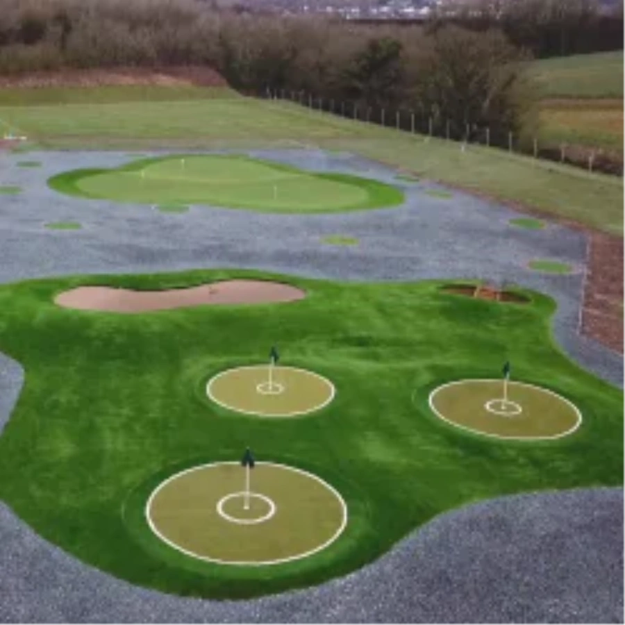 Grass Selection for Putting Greens vs. Tee Lines vs. Chipping Areas in Toronto